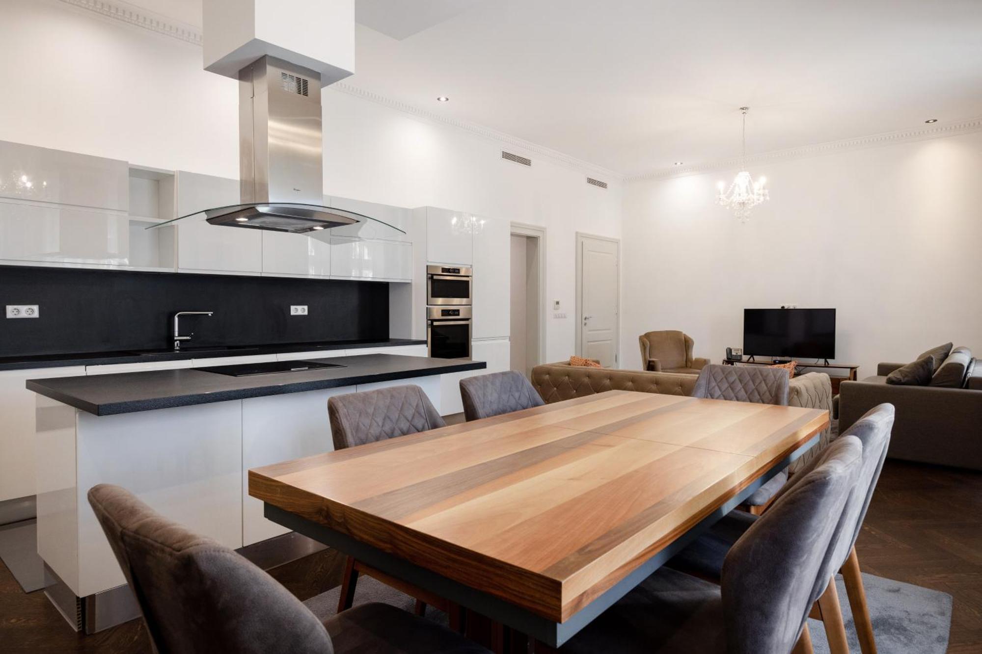 Zoya Luxury Residence ブダペスト エクステリア 写真 A modern kitchen