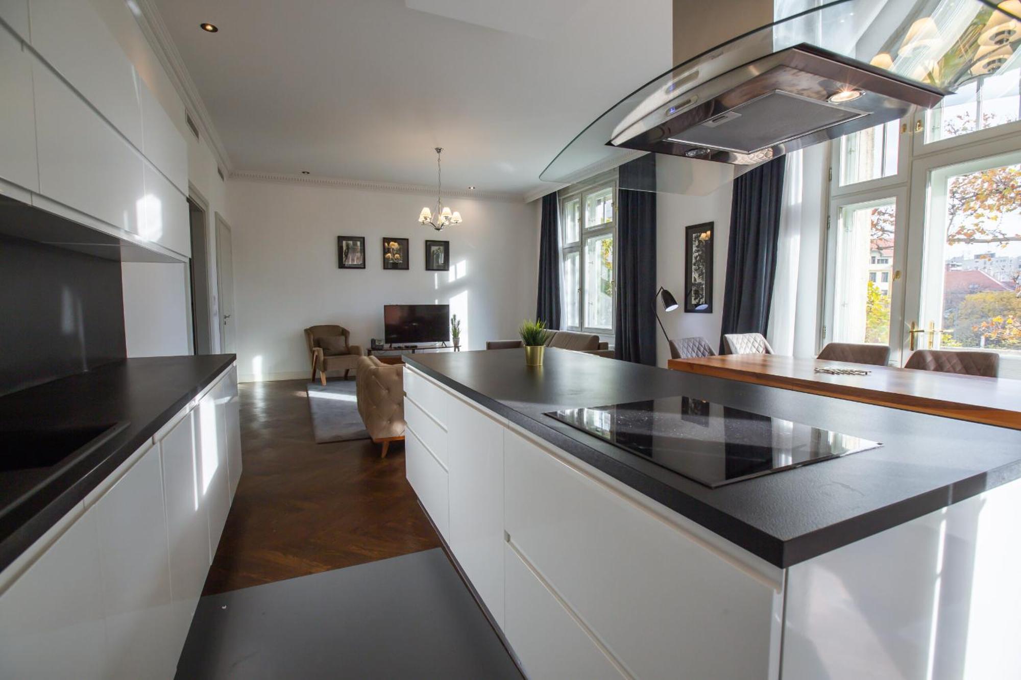 Zoya Luxury Residence ブダペスト エクステリア 写真 A modern German kitchen