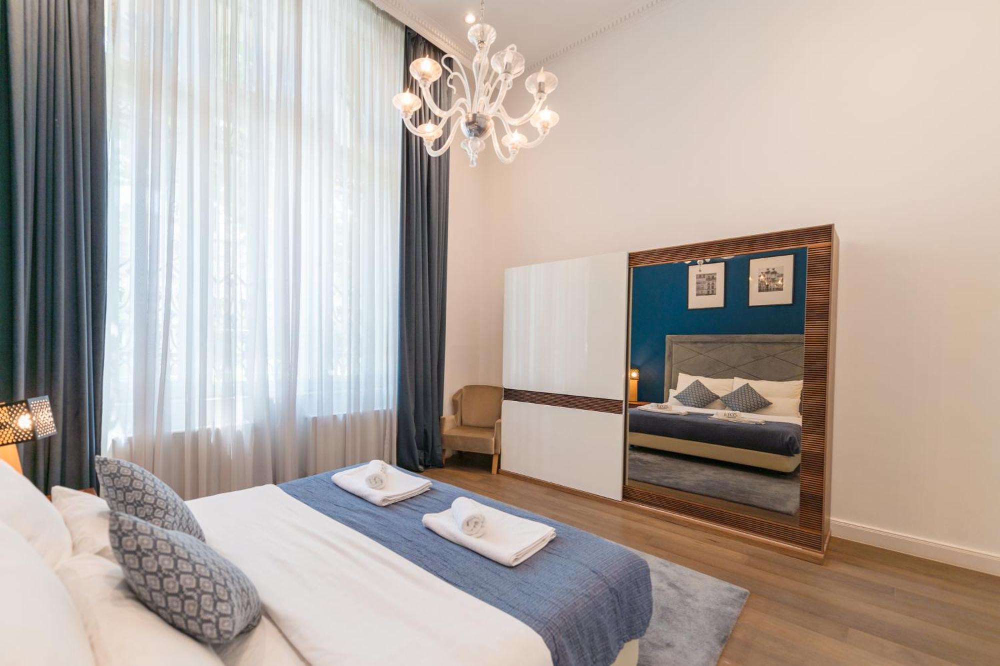 Zoya Luxury Residence ブダペスト エクステリア 写真 A bedroom at the hotel