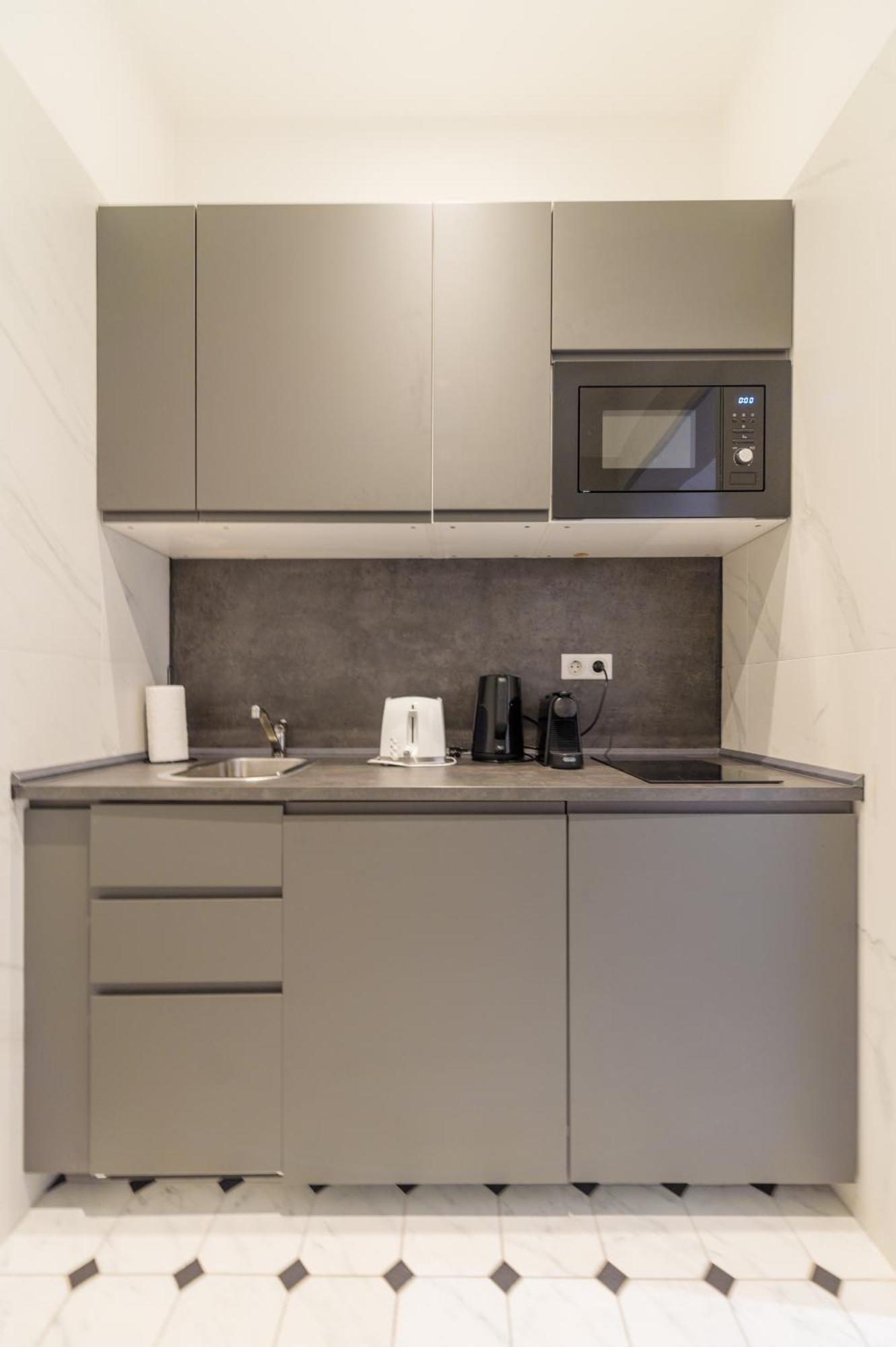 Zoya Luxury Residence ブダペスト エクステリア 写真 A kitchenette